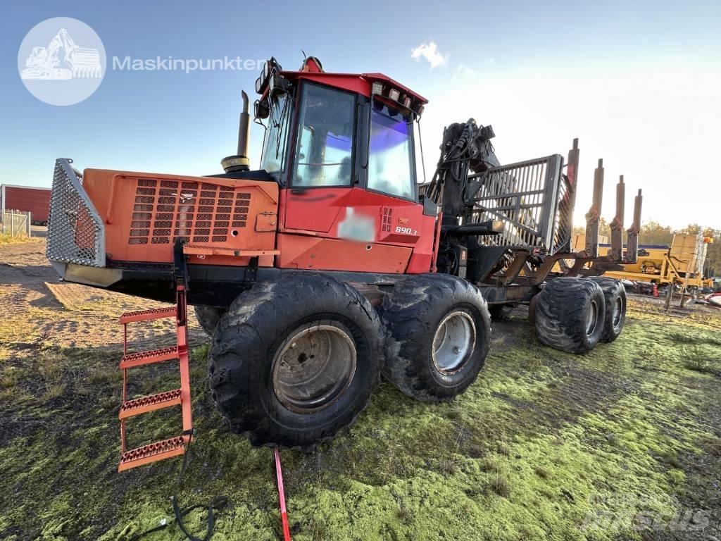 Valmet 890.3 フォワーダー