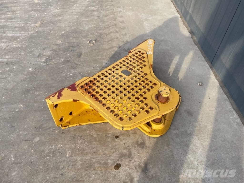 CAT D6K Zugtraverse その他部品