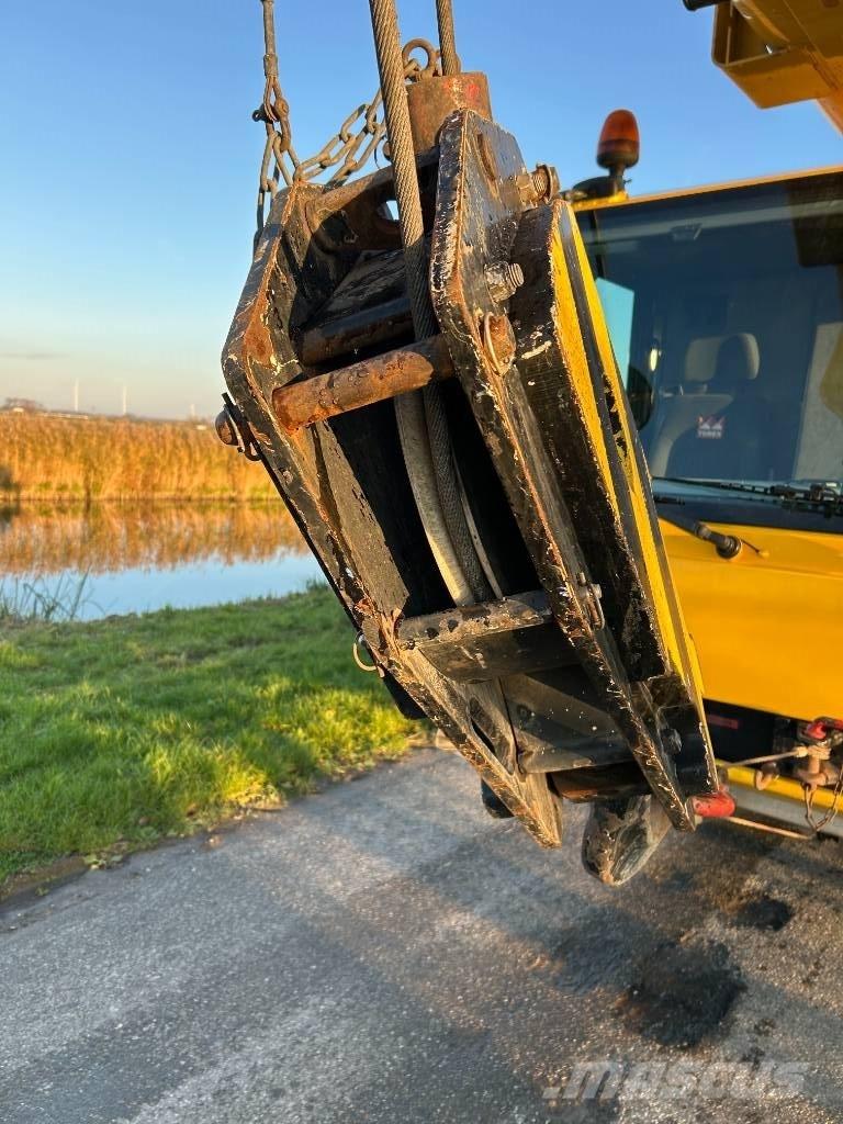 Terex Demag AC 50-1 オールテレーンクレーン