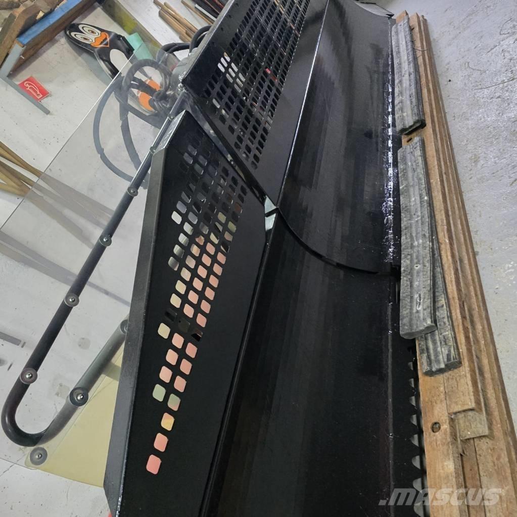 Kässbohrer PB 600 スノーグルーマー