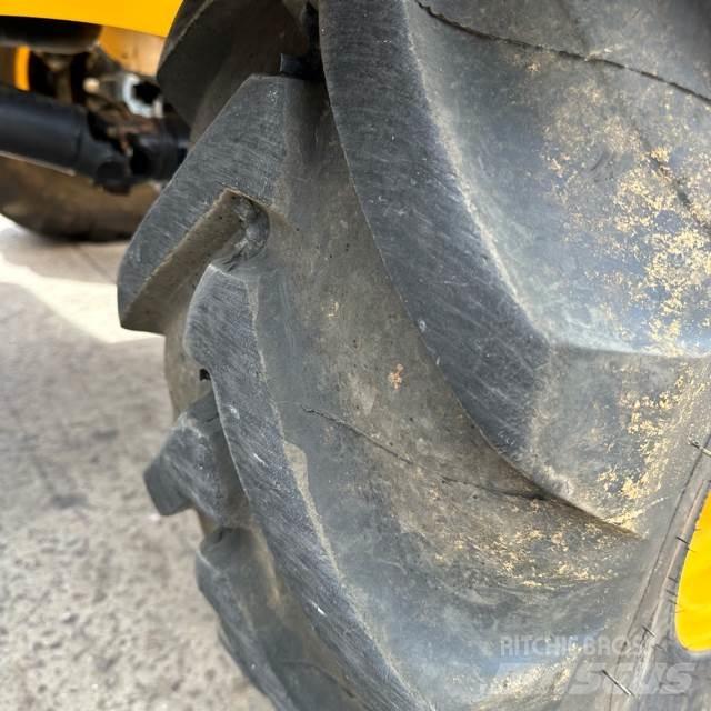 JCB 3CX Plus バックホーローダー