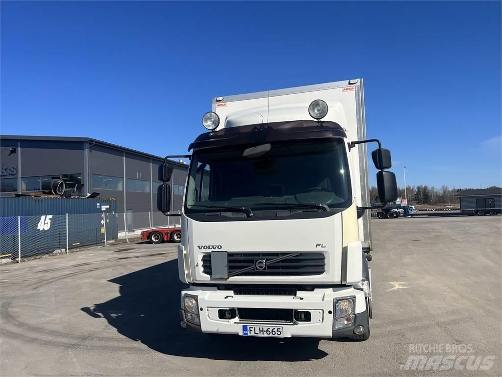 Volvo FL 240 4X2 ボックスボディー、ウイング、箱車