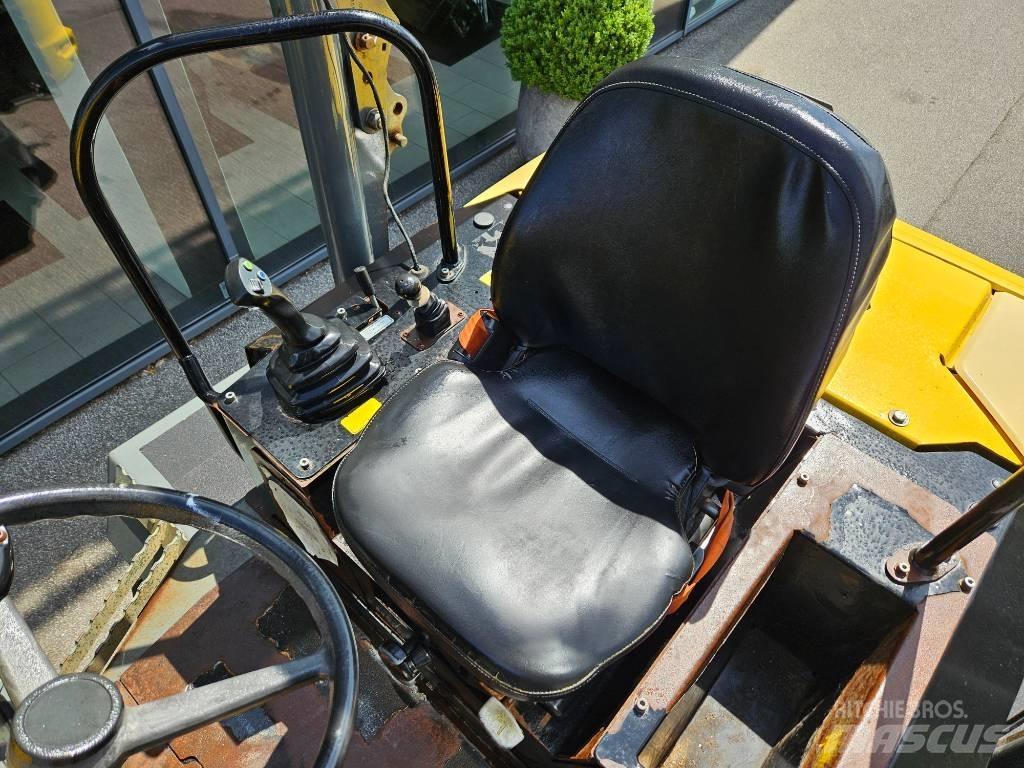 Wacker Neuson DW 60 サイト　ダンプ