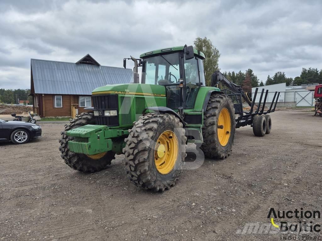 John Deere 7700 フォワーダー