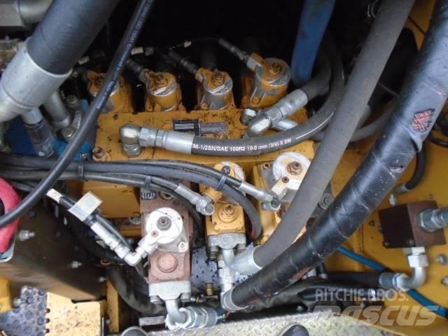 Tigercat H855C ハーベスター