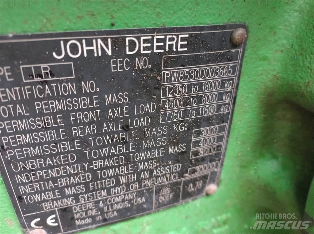 John Deere 8530 トラクター