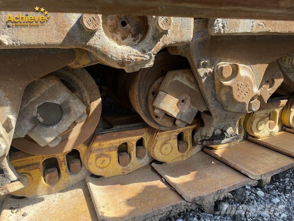 CAT D 9 T ブルドーザー