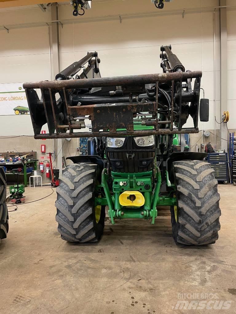 John Deere 6145 R トラクター
