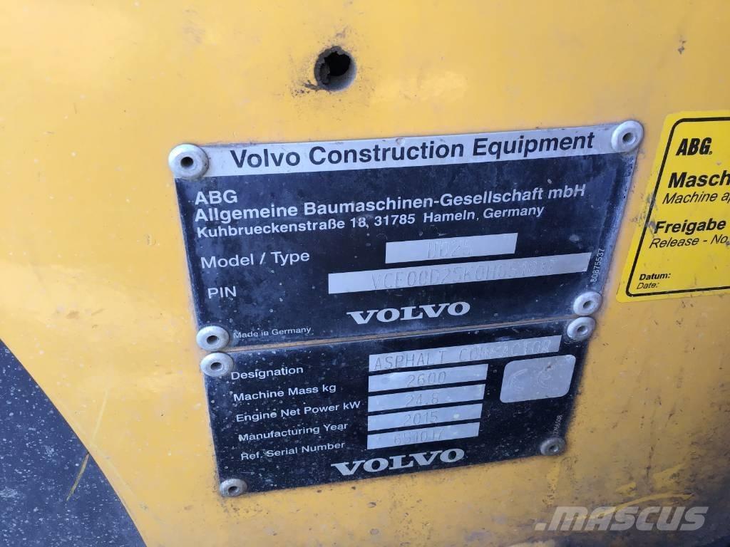 Volvo DD 25 タンデムローラ