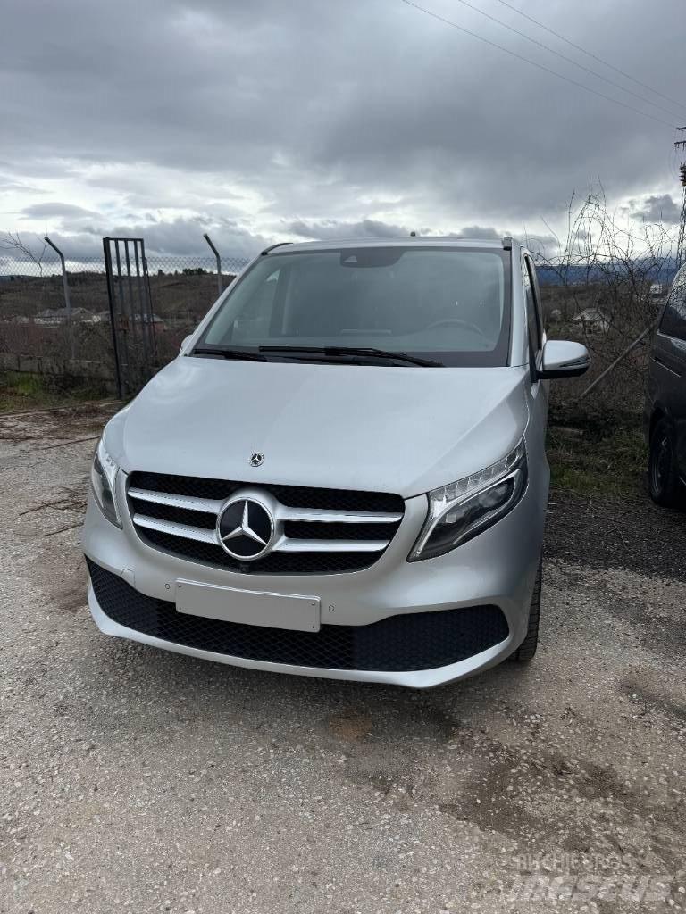 Mercedes-Benz V 250 パネルバン