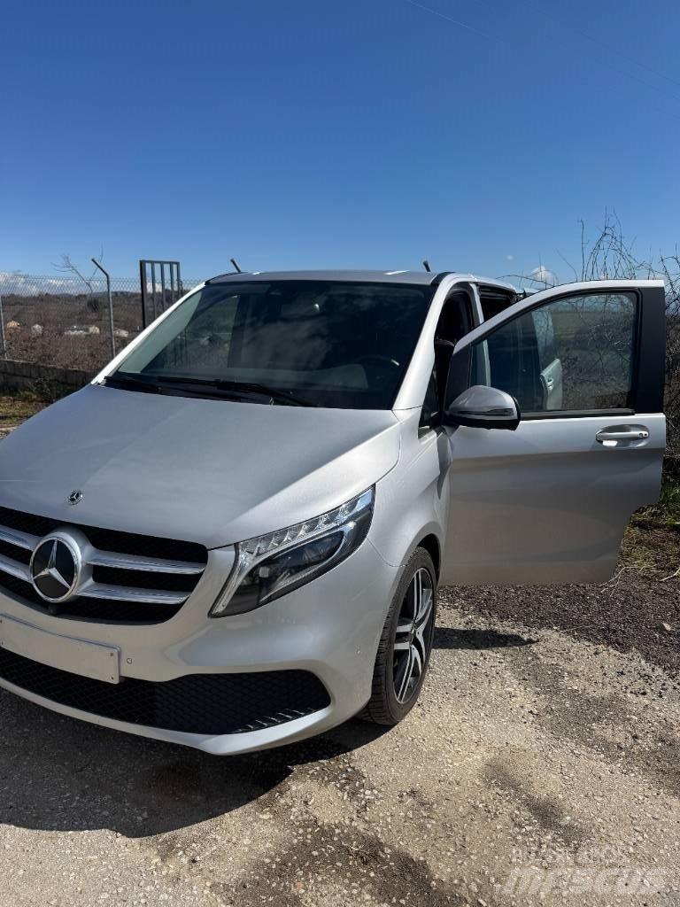 Mercedes-Benz V 250 パネルバン