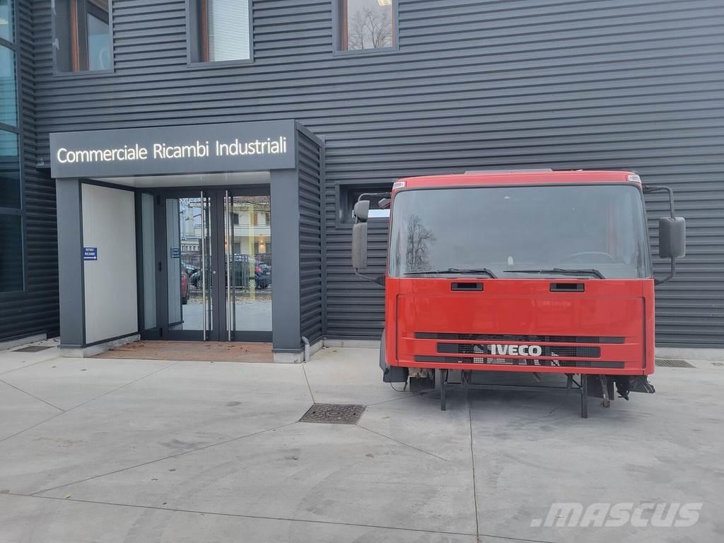 Iveco Eurotech キャビン及び内装