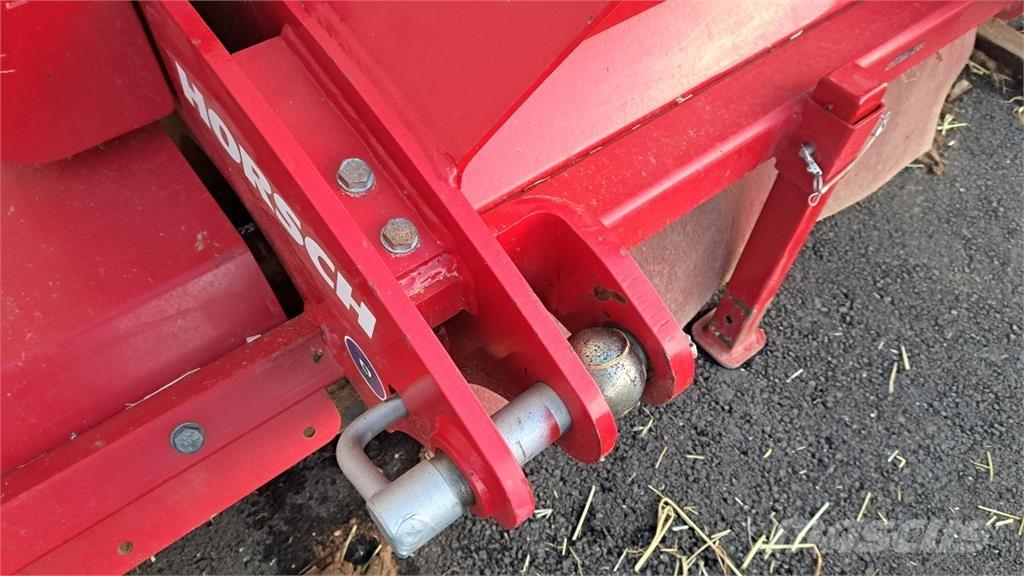 Horsch CULTRO 3 TC 農業機械 -　その他