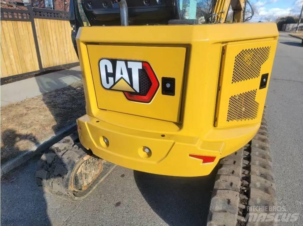 CAT 305 CR ミニ油圧ショベル 7t以下（ミニユンボ・ミニディガー）