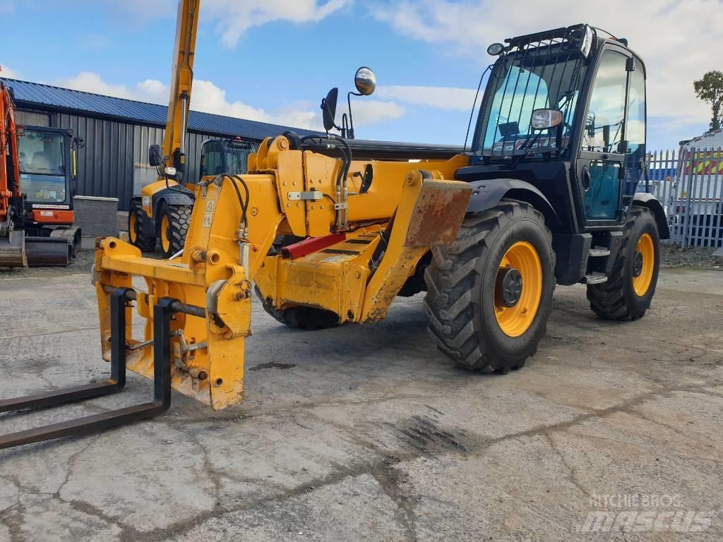 JCB 540-140 テレスコーピックハンドラー