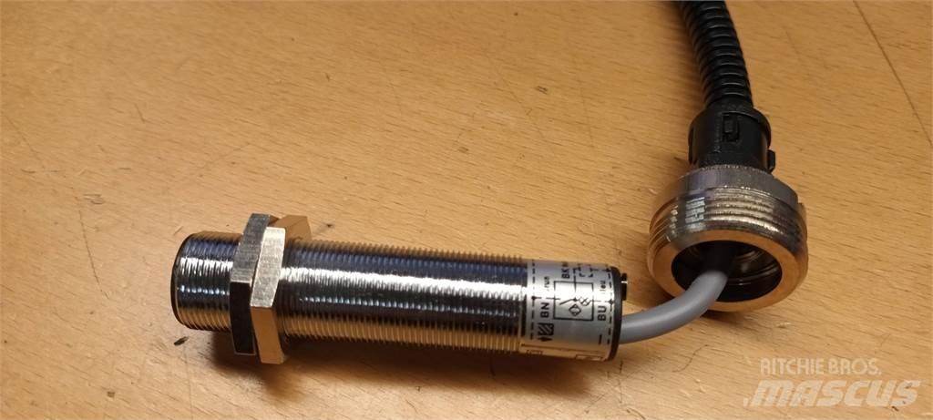 Rottne 046-0232 電子機器