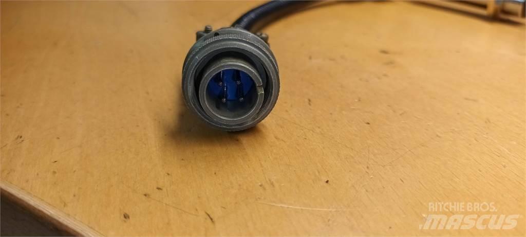 Rottne 046-0232 電子機器