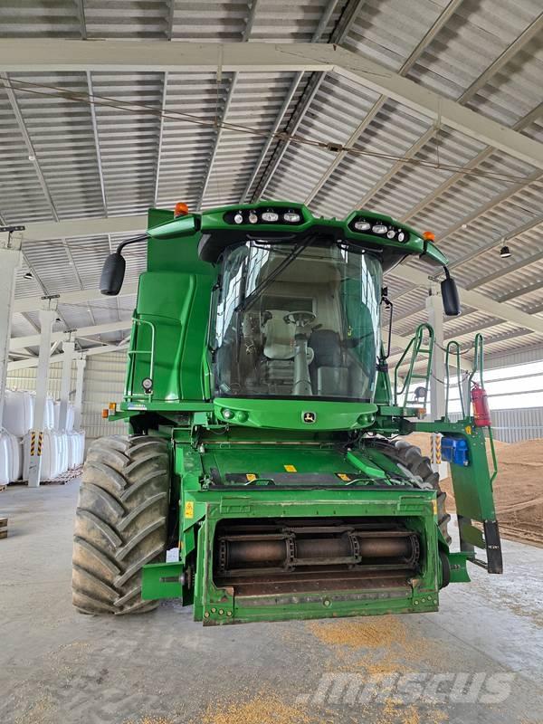 John Deere T 660 コンバイン