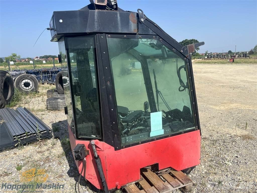 Valmet 911.1 キャビン及び内装