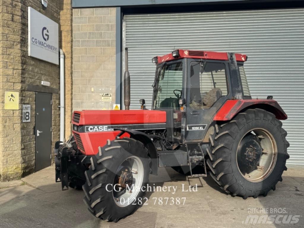 Case IH 1056 XL トラクター
