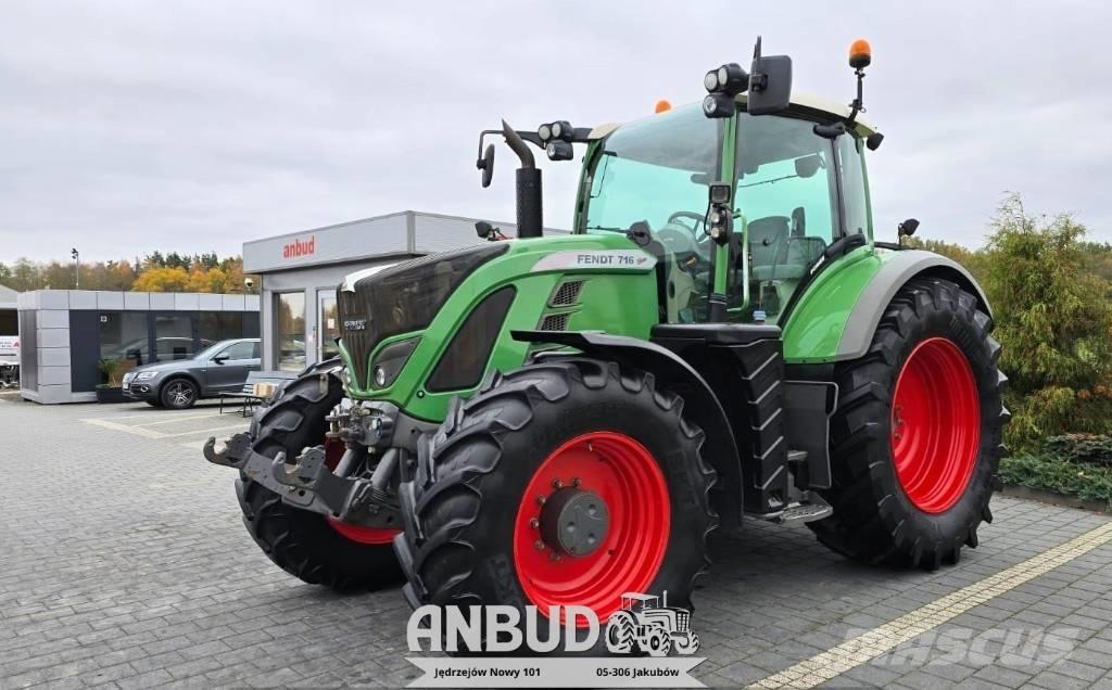 Fendt 716 Vario S4 トラクター