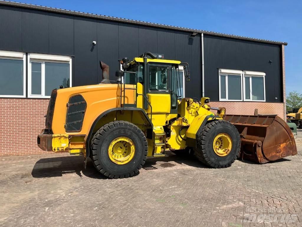 Hyundai HL960 ホイールローダー・タイヤショベル