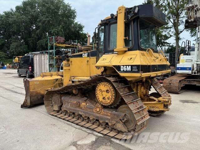 CAT D 6 M XL ブルドーザー