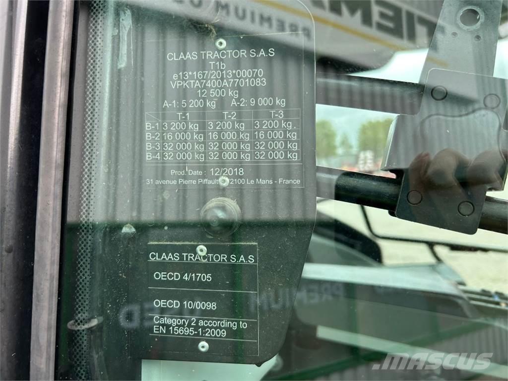 CLAAS Arion 660 トラクター