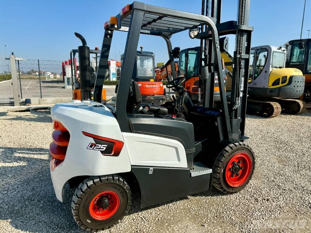Bobcat D 25 NXP ディーゼル・軽油