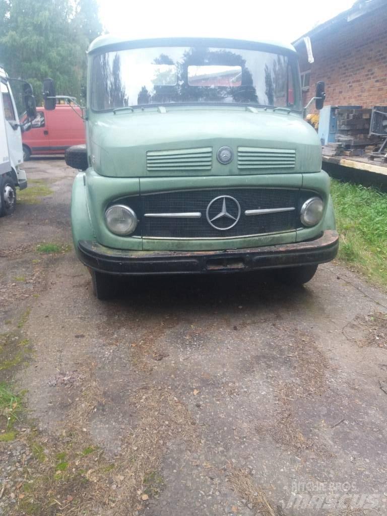 Mercedes-Benz 1113 ダンプ