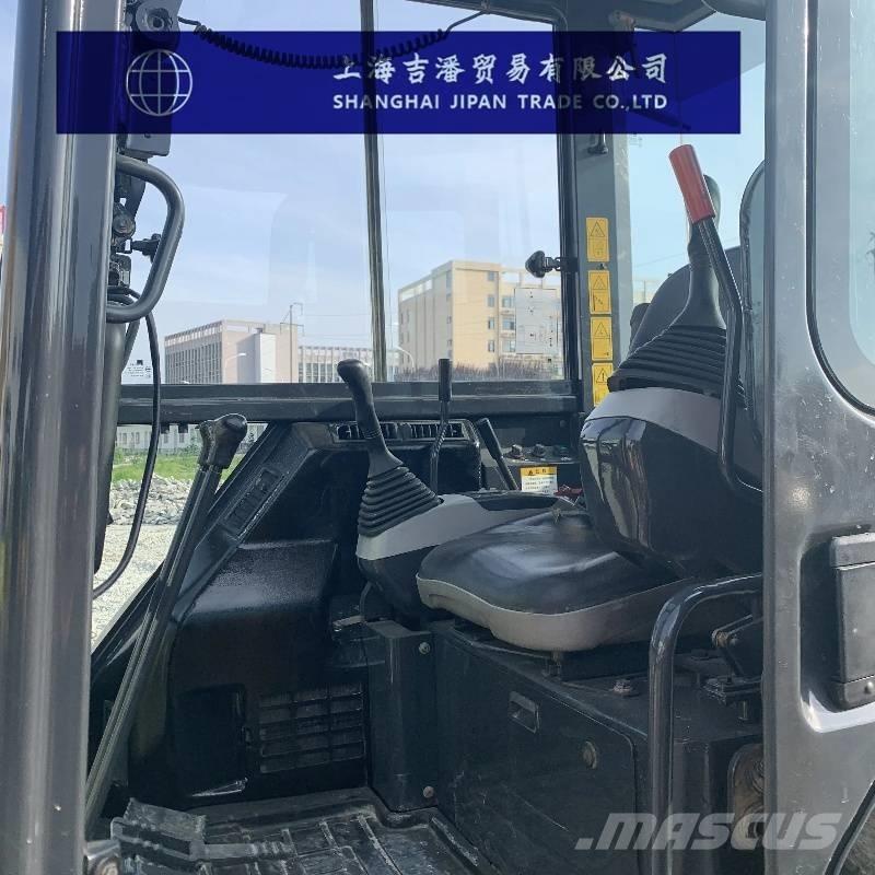 Komatsu PC 55 MR ミニ油圧ショベル 7t以下（ミニユンボ・ミニディガー）