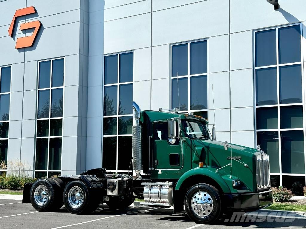 Kenworth T 800 中古トラクターヘッド | トレーラーヘッド