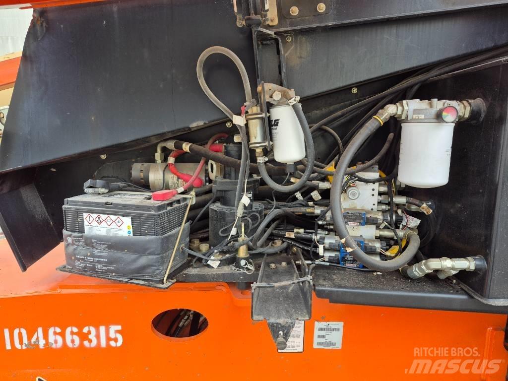 JLG 600 S ブームリフト　直伸型