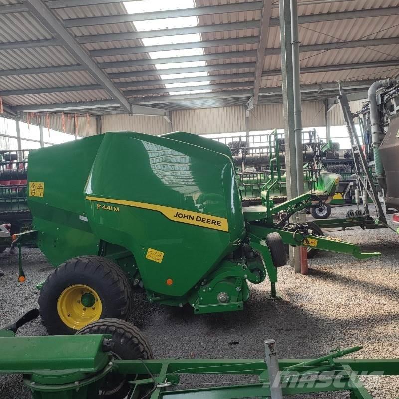 John Deere F441M ラウンドベーラー