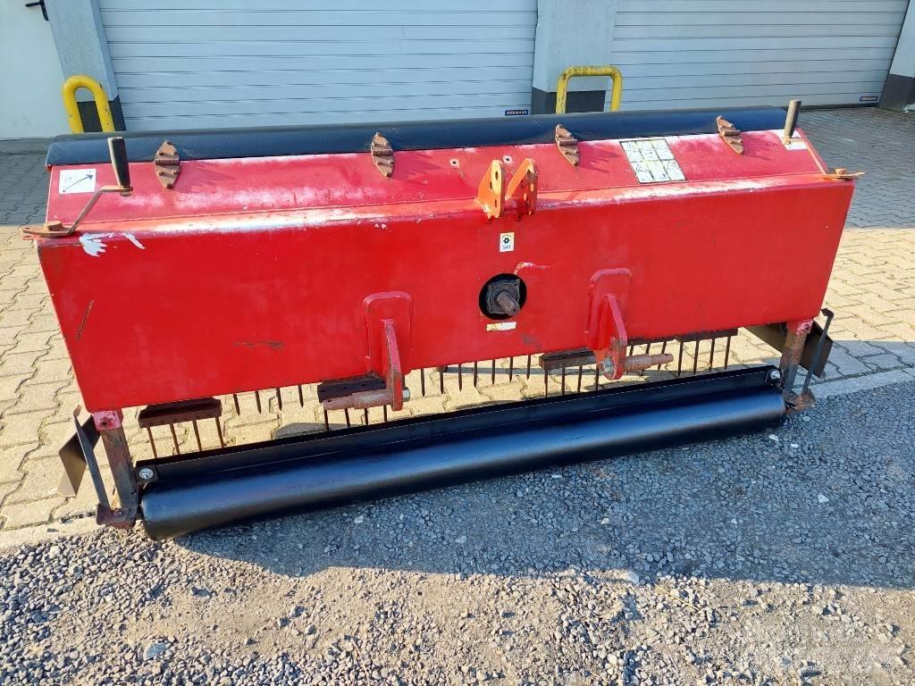 Toro Procore 880 エアレーション・サッチング機