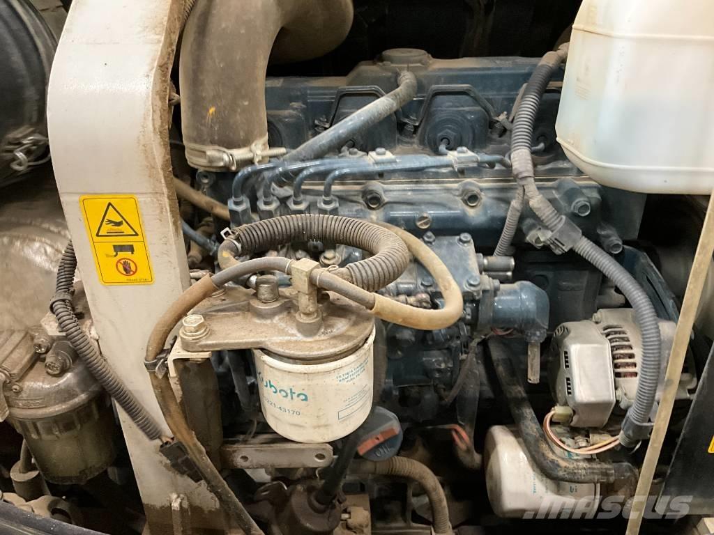 Kubota U 48-4 ミニ油圧ショベル 7t以下（ミニユンボ・ミニディガー）