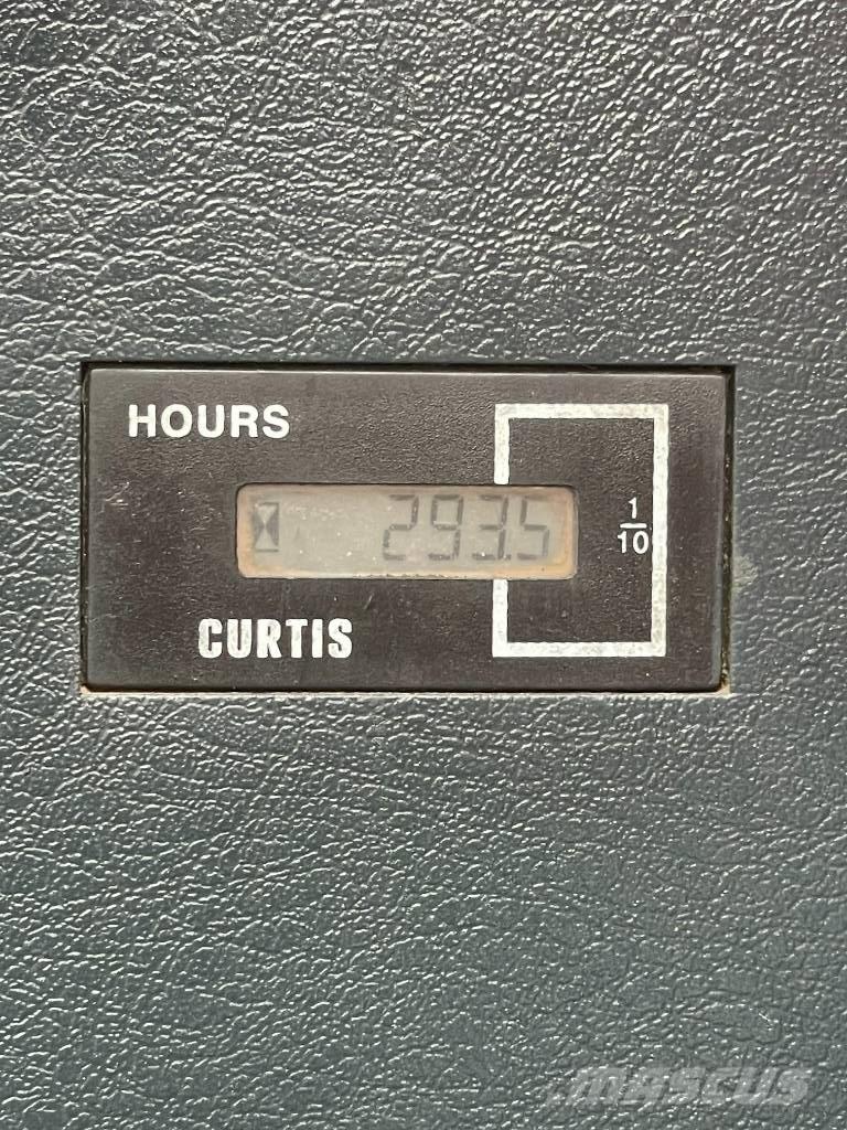 Hyundai 220LC-9S 中型油圧ショベル 7ｔ-12ｔ（ユンボ・パワーショベル・バックホー）