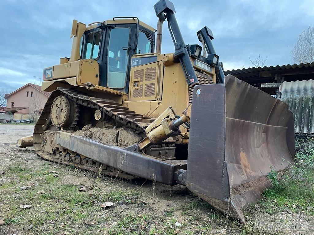 CAT D 6 T XL ブルドーザー