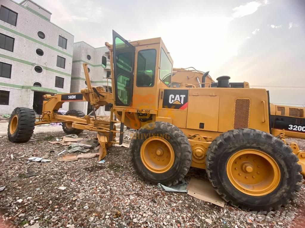 CAT 140 H モーターグレーダー