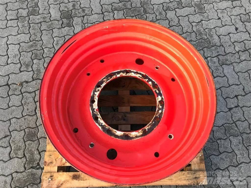 Titan 23 x 34 農業機械 -　その他