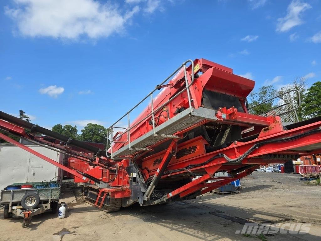 Finlay 683 SuperTrak 自走式スクリーン