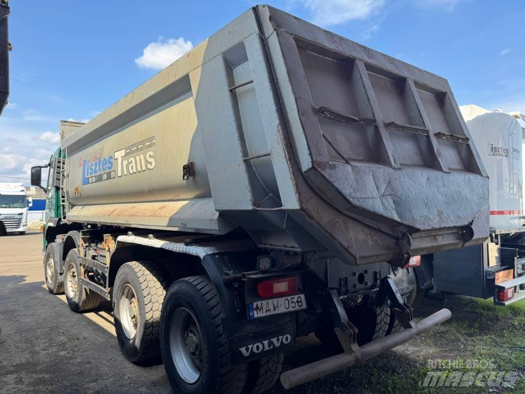Volvo FM 13 440 8x6 ダンプ