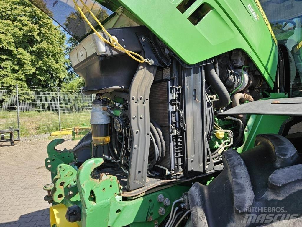 John Deere 6210R トラクター
