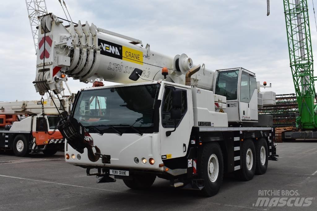 Liebherr LTM1055-3.2 オールテレーンクレーン