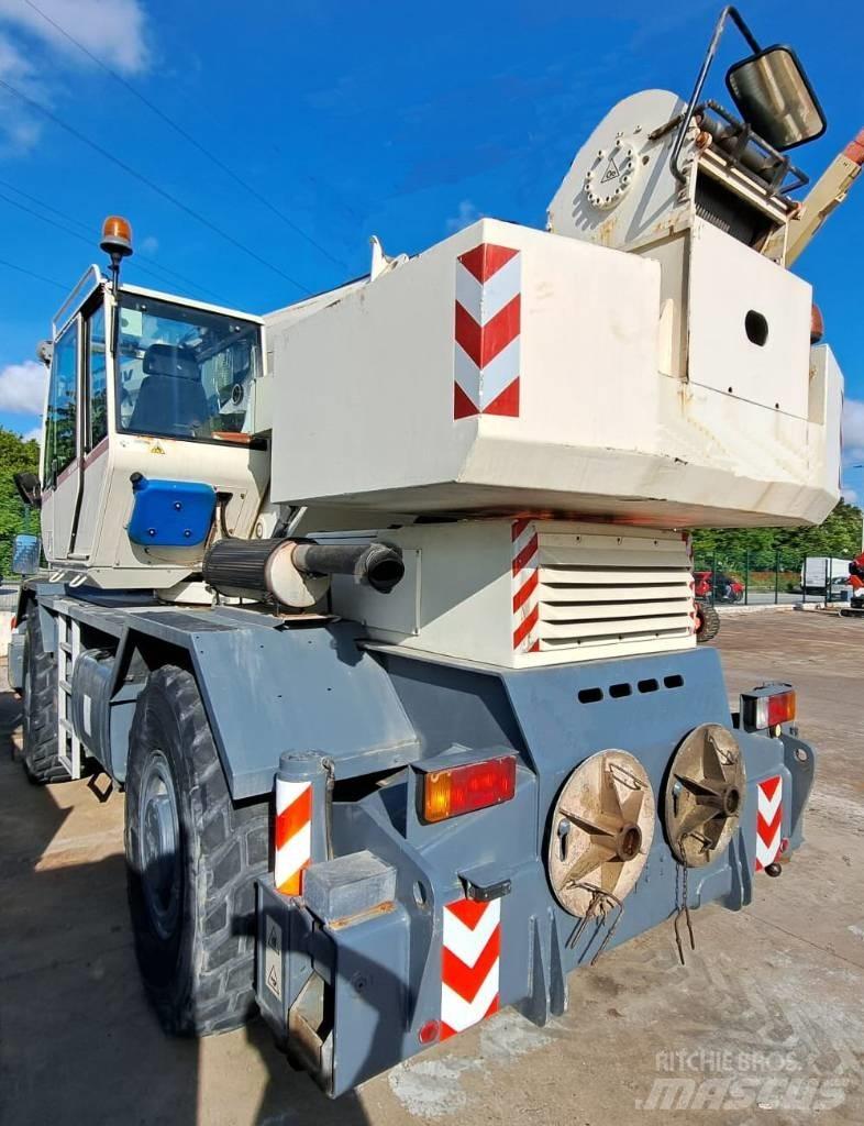 Terex RC45 ラフテレーンクレーン