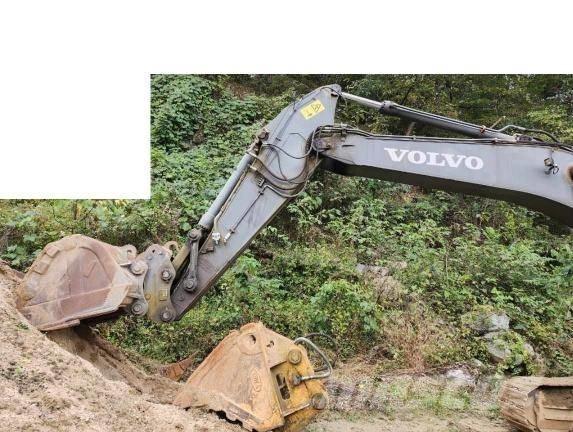 Volvo EC 290 BL 大型油圧ショベル12t以上（パワーショベル・ユンボ）