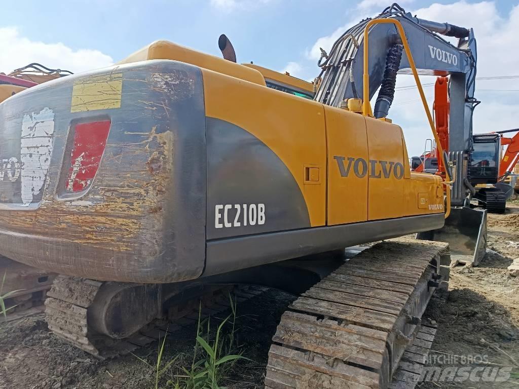 Volvo EC210B 大型油圧ショベル12t以上（パワーショベル・ユンボ）