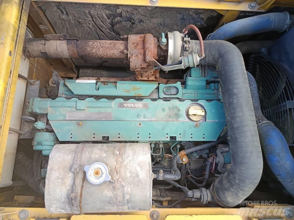 Volvo EC210B 大型油圧ショベル12t以上（パワーショベル・ユンボ）