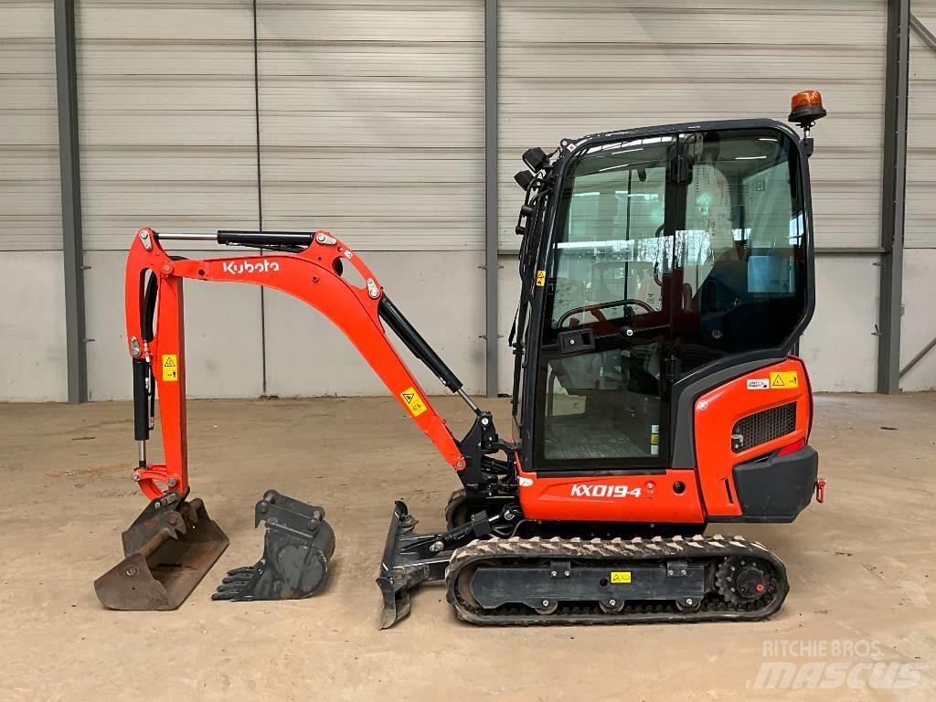 Kubota KX 019-4 ミニ油圧ショベル 7t以下（ミニユンボ・ミニディガー）