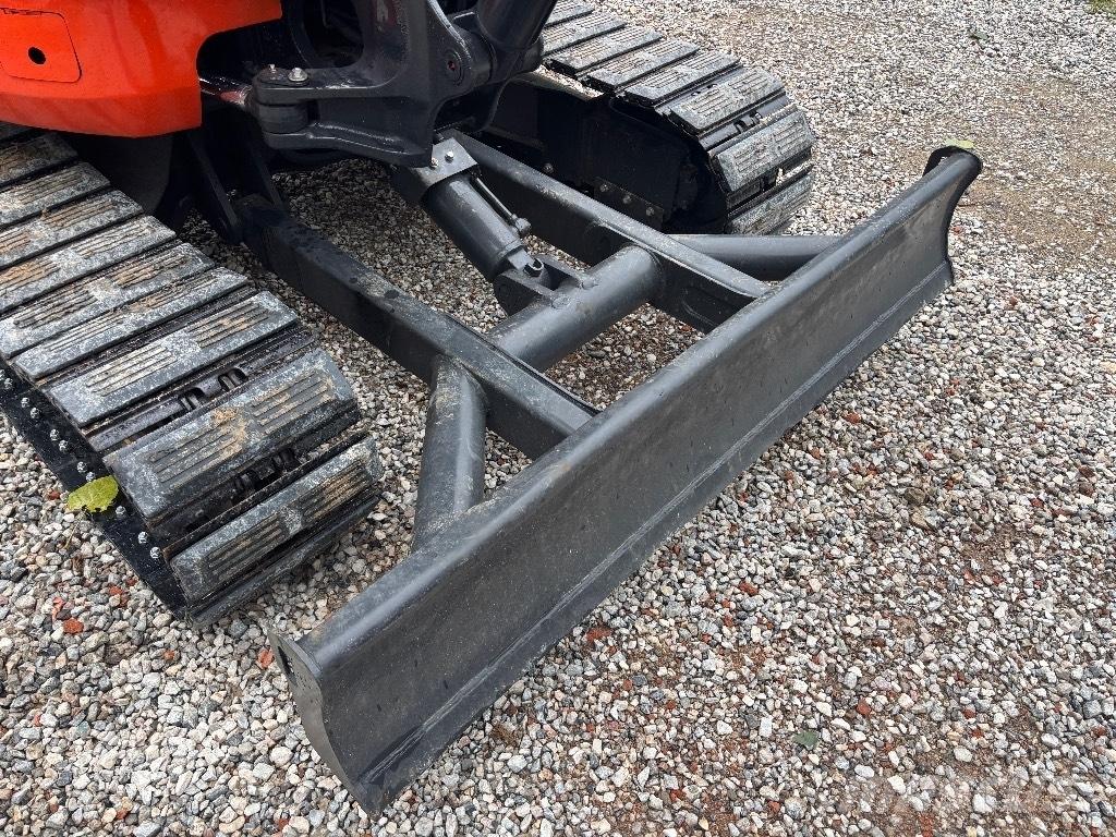 Kubota U 55-4 ミニ油圧ショベル 7t以下（ミニユンボ・ミニディガー）